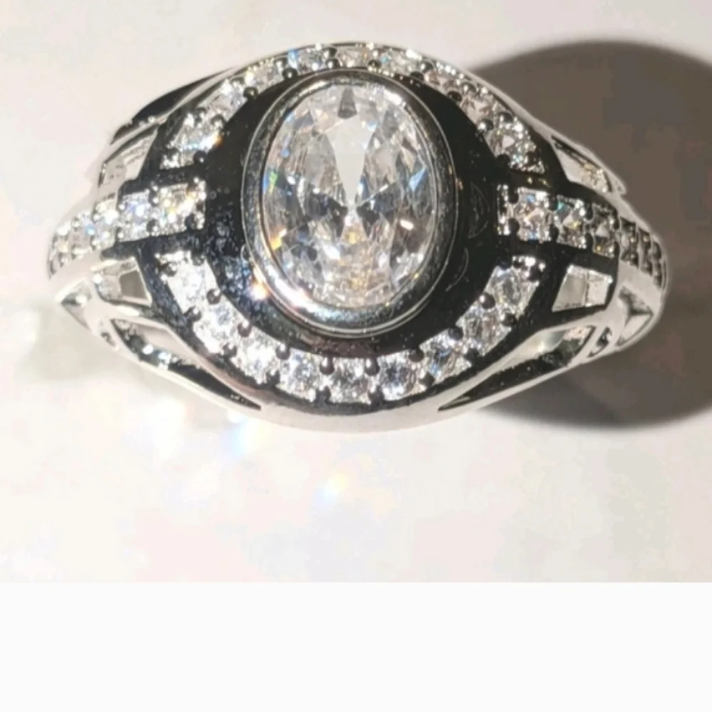 High Quality Sophistication Mens 925 Silver Ring Halo Centerpiece Sz9